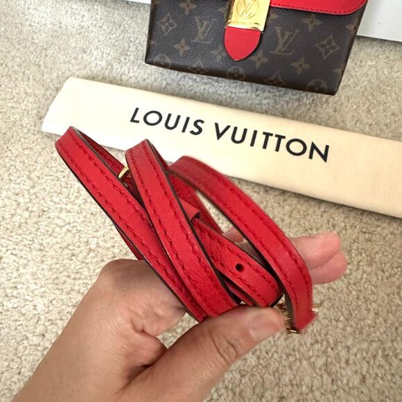 Louis Vuitton Locky BB - Picture 3 of 16